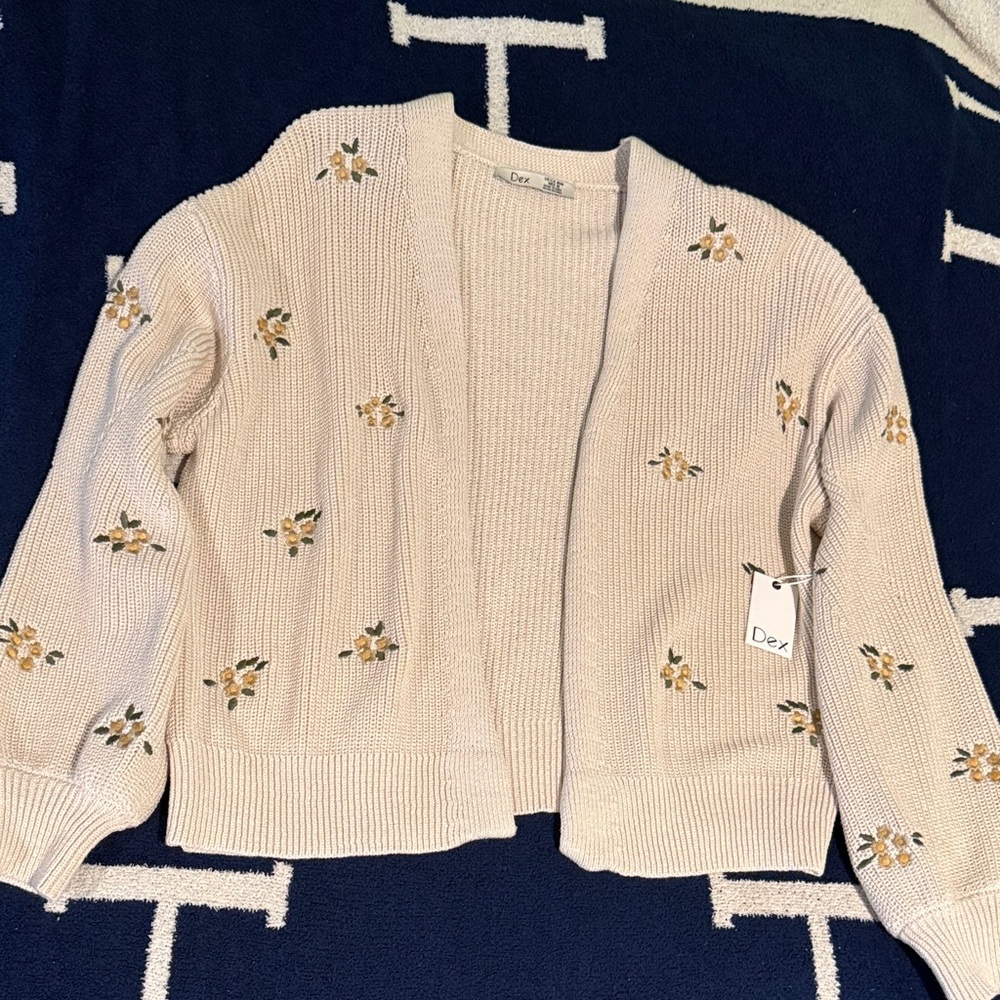 NWT Dex Beige Floral Women's Cardigan